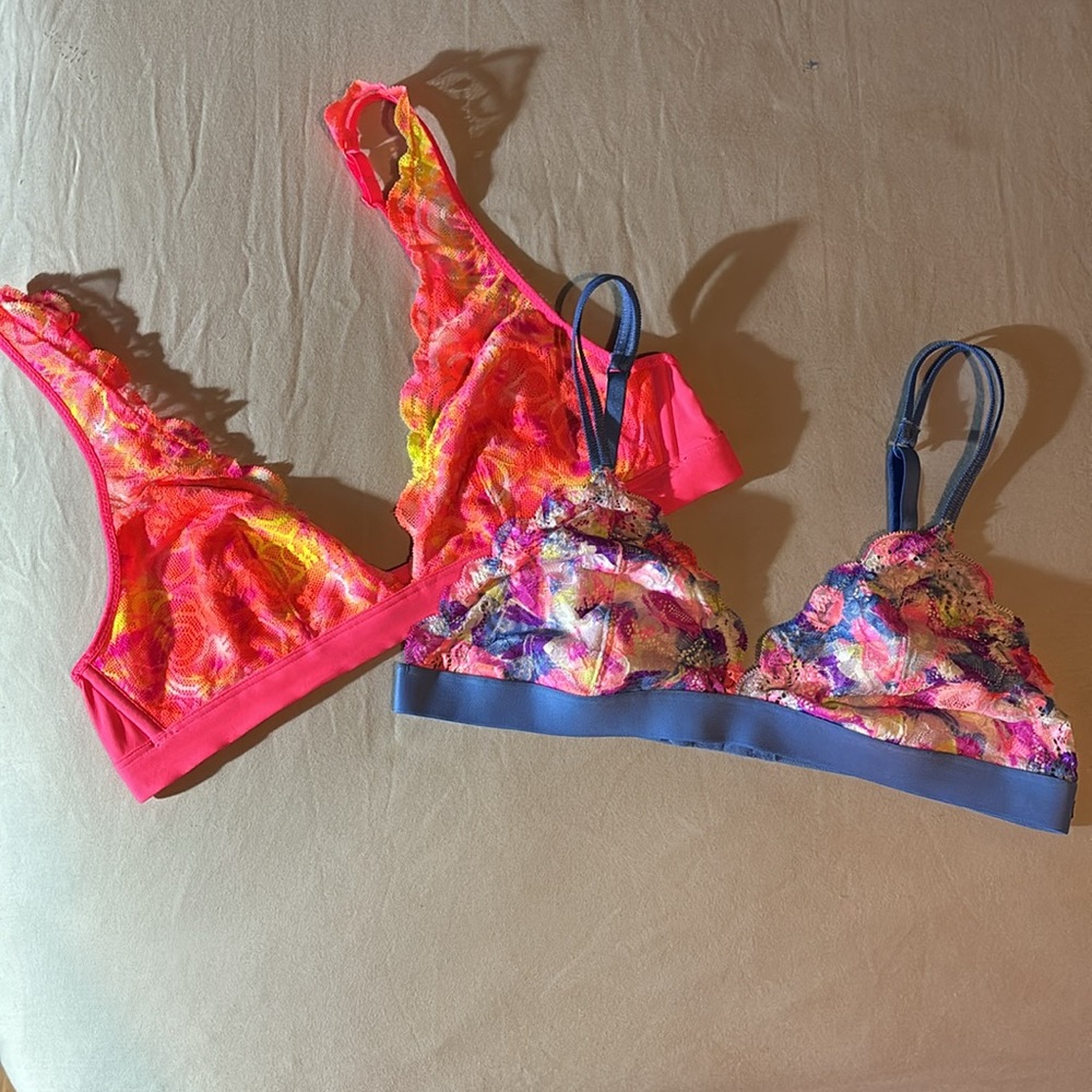 2 PINK Victoria’s Secret lace bralettes